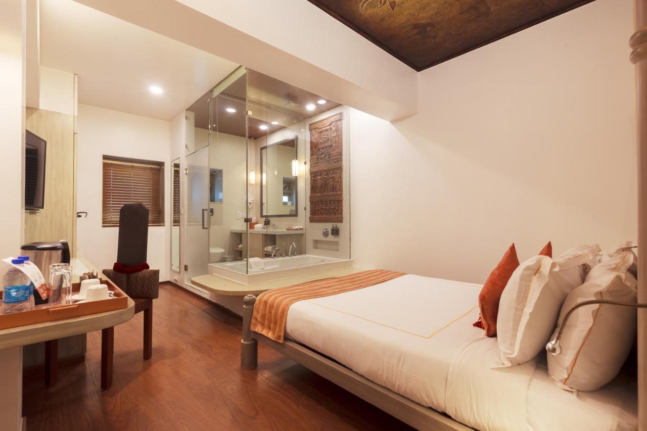 Le Sutra Hotel, Khar, Мумбаї Екстер'єр фото
